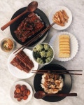 30 Likes, 4 Comments - @seanandeileen on Instagram: “* 주말저녁밥 아쉬운일요일🎈 _ #저녁#우리집#부부#우나기스시#낫또밥... 