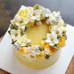 봄이 오는 소리🌿 . . #buttercreamcake #buttercreamflowercake #flowercupcake #koreanstylecake #ollicake #olliclass #olligram... 
