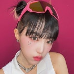 𝙮𝙚𝙣𝙖 𝙞𝙘𝙤𝙣 | 예나, 스마일리, 아이돌