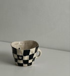 Pin de mboki6523 moonboki6523 en 도자기 en 2023 | Cerámica pintada, Cerámica ideas, Tazas ceramica