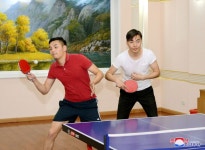 몽골대사관 성원들과의 친선모임 진행 | Ping pong table, Home decor, Table