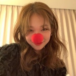 10.8k Likes, 125 Comments - 🏷노니유 (@younonii) on Instagram: “❤️🎄파티소품 문의 답변 다 못해서 한번에 올려요🎄❤️ 1.... 