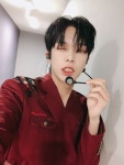 VERIVERY on Twitter: [#동헌] 오늘도 무대에서 뽀짝뽀짝 잘 하구 왔다아!! 베러들이 지켜보고 있다고 생각하니까 힘이 불끈불끈... 