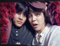 Pin oleh naa jeikei di Bts 방탄소년단 ♫ | Kim seokjin, Kim namjoon, Kim taehyung Pin oleh naa jeikei di Bts  방탄소년단... 