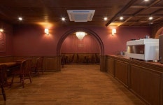 샹들리에로 앤티크한 분위기를 연출한 20평 카페 인테리어 컨셉 | 인테리어, 카페 인테리어, 카페