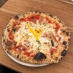 무릉도원 on Instagram: “#포폴로피자 #비스마르크피자 🍕🍕 쫄깃한도우, 부드러운치즈, 무심하게 던진?계란이 🍳🍳 잘 어울렸던 곳... 