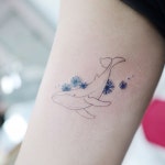 : Whale with flowers . . #tattooistbanul #tattoo #tattooing #whale #whaletattoo #타투이스트바늘 #타투 #고래 #고래타투