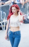 청바지 입은 조이 허리라인 | 레드벨벳, 청바지