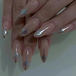 합정네일 💅🏽르미네일💅🏽 on Instagram: 젤풀연장리페어... 5 #트라이벌네일 #레트로네일 #뉴트로네일 #연장네일 #y2k네일 #유니크네일... 