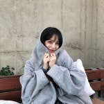 정인 บน Instagram: “배고프면 춥고 배부르면 따뜻한 날씨❄️”