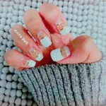 잠실네일샵 #잠실역네일샵 #크리스마스네일 #연말네일아트 #겨울네일 #포인트네일 #포쉬네일잠실점 #홈플… | 네일아트, 웨딩 네일, 젤네일