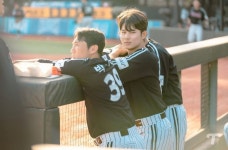김영우