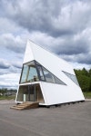 Entrance, Suurpelto infopavillion | 작은 집, 건축가