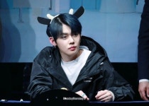 Ghim của Annyeongz trên TXT (티엑스티) | Âm nhạc, Mamamoo, Nhóm nhạc bts