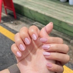 #라운드쉐입 #네일 #유광 #보석젤 #풀컬러 #핑크 #원컬러 #봄... by 여우손톱 - 네일하기 전에, 젤라또 - 2020 | 네일, 네일 아이디어, 네일아트