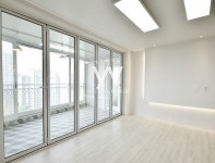 폴딩도어 인테리어 | 인테리어, 거실 디자인, 거실인테리어