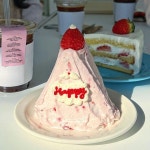 Pin de 유하 전 en 카페