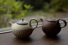 Ceramic 3-D Pitchers, Teapots, & Ewers에 있는 핀