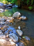Bebatuan sungai di Jenawi indonesia | 풍경 사진, 에펠탑, 사진