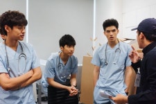 ปักพินโดย 영아 ใน BKPP