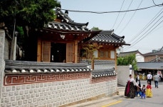 좋아요 241개, 댓글 3개 - Instagram의 권일민(@bukak123)님: A stroll in Bukchon Hanok Village, Seoul, Korea (북촌한옥마을... 