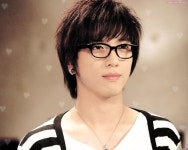 Pin page Jung Yong Hwa | 정용화, 한국, 남자
