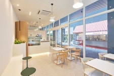 화이트우드 깔끔한 15평 작은카페인테리어 (강서구 마곡동)