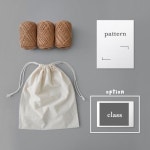 손뜨개 제품 knitting & crochet에 있는 핀