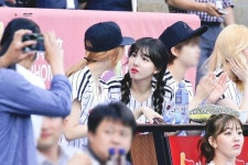 Pin by Snöfrid Horváth  on X. 트와이스 TWICE 95-99 (151020-present) | Nayeon, Mina, Disney characters Pin by Snöfrid... 