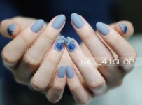 요즘 스카이블루에 빠진 그녀~~ 블루장미와 🌹🦋💙블루나비를... 아~~~~~~예뽀!!#장미네일 #나비네일 @nail_… | 네일, 네일아트, 장미 네일