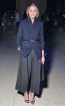 Fashion Week Spring 2015  And menswear makes another appearance at LFW! Olivia wears a belted blazer ove… | 옷, 패션, 스타일