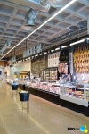 Shop fitting에 있는 핀