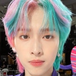 GAON Pin de zero en 엑디즈  | Heroe, Chicos apuestos, Fotos de perfil