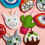 Pin by Kim Rin on 바느질 in 2020 (With images) | Christmas tree decorations, Felt christmas tree decorations, Tree decorations