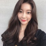 긴머리는 누구나 #웨이브펌 너무길지않은 적당한 길이에 자연스러운 웨이브 가을시즌 무드 컬러 어울리는 디자인 찾아드리기... 