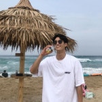 🏷minimal, 소문만복래, 시도 on Instagram: “이틀만 참아봅시다🙋🏻♂️ #휴가끗 #마스카” 🏷minimal, 소문만복래, 시도 on... 