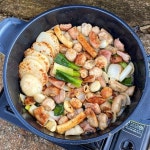 굽는 냄새부터 아 이건 존맛이겠다 필이 왔다(곱창맛집 지나갈때 냄새남) #소곱창#대창#막창 3종에 양파,마늘,대파,감자,밀떡 넣고 같이... 