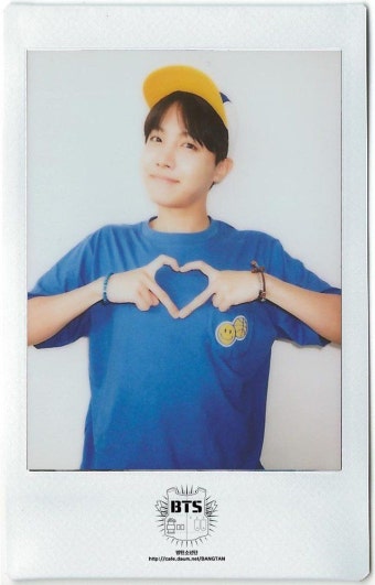Jung Hoseok ︎︎ 제이홉에 있는 Kim Taehyung님의 핀 - 2020 | 인생, 지민, 소년