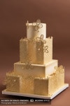 #GOLD #LACE DESIGN ON A SQUARE WEDDING CAKE #graceormonde #weddingstyle #GOWS #weddingcake #dessert #couture #bride... 