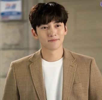 지창욱 Pin by minjae  love ︎ on 지창욱 | Ji chang wook smile, Ji chang wook, Korean actors