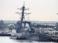 요코스카 해군 기지에 재배치 예정인 USS Barry (DDG-52)