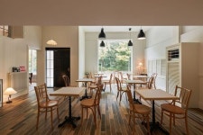 유럽 가정집 분위기 35평 수원 카페인테리어 (수원 영통구 영통동)