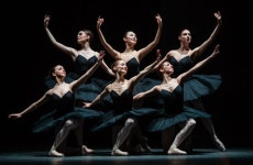 Ballet에 있는 Jihong님의 핀