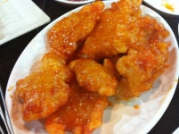 매화반점의 인기메뉴, 새콤담백고소바삭 찹쌀돼지고기튀김류, 1만원, 건대 양꼬치 골목