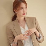 인물에 있는 Lee Man-Hee님의 핀 - 2020 | 윤아, 소녀시대, 헤어스타일