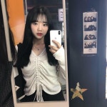 Pin by 채훈 박 on 감성스타그램 in 2021 | Fashion, Women, Girl