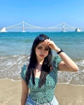 하 짱 (Grace) on Instagram: “🤍” - 2021