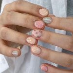 Pin page Pin by 유진 이 on 귀요미 | Soft nails, Gel nails diy, Happy nails