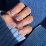 네일어라모드 Nail A La Mode on Instagram: “- 블루그레이마블에 유리알 도넛!! - 마블무늬는 시술쌤에 따라 다름을 양해부탁드려요... 