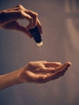 아이덴티티 디자인에 있는 Do Eun Kyung님의 핀 | 아로마테라피, 마사지, 색상 혼합